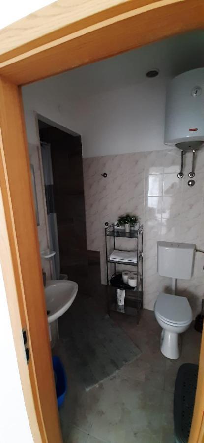 Vikula Appartement Duće Buitenkant foto